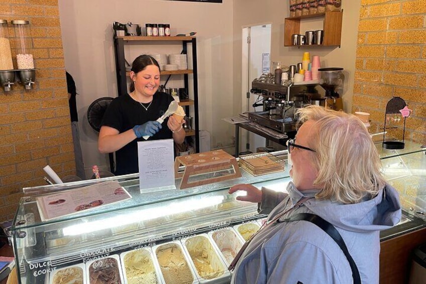 Gelato tastings at Zelati.