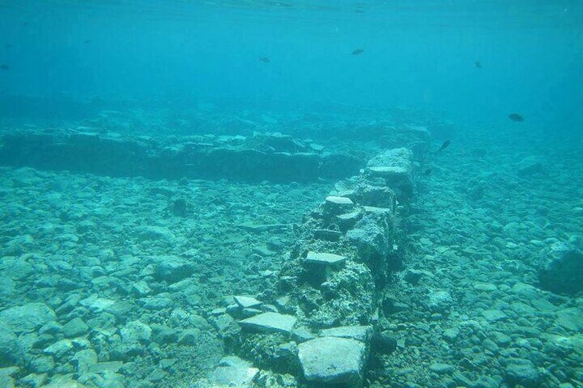 Ancient Corinth, Mycenae & snorkelling in sunken city private