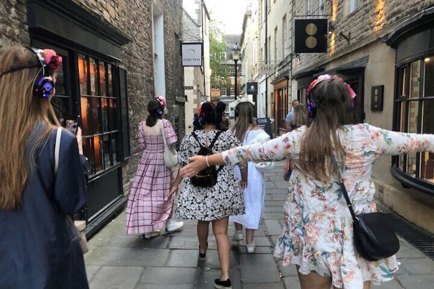 Headphoned Tour: Discover Bath & Bridgerton with Music