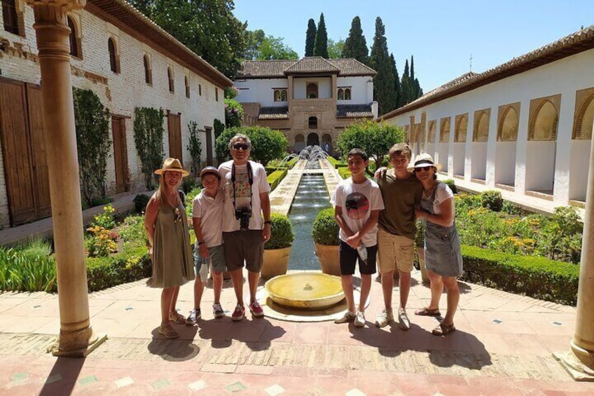 Alhambra Private Family Visit