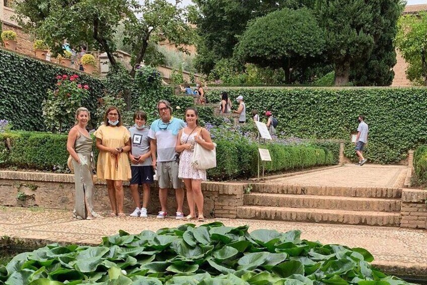 Alhambra Private Family Visit with children