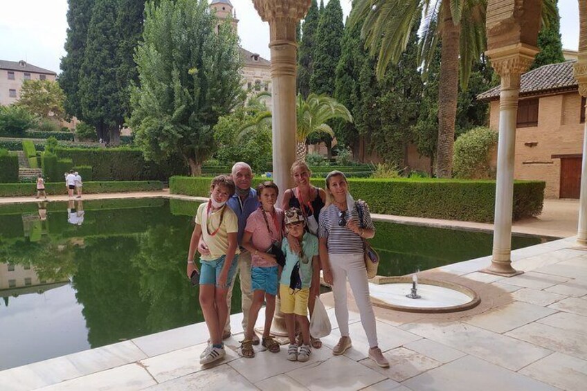 Alhambra Private Family Visit with children