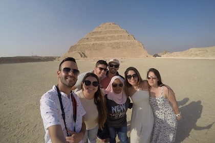 Best Giza, Sakkara and Memphis Private Day Tour and Dinner Cruise