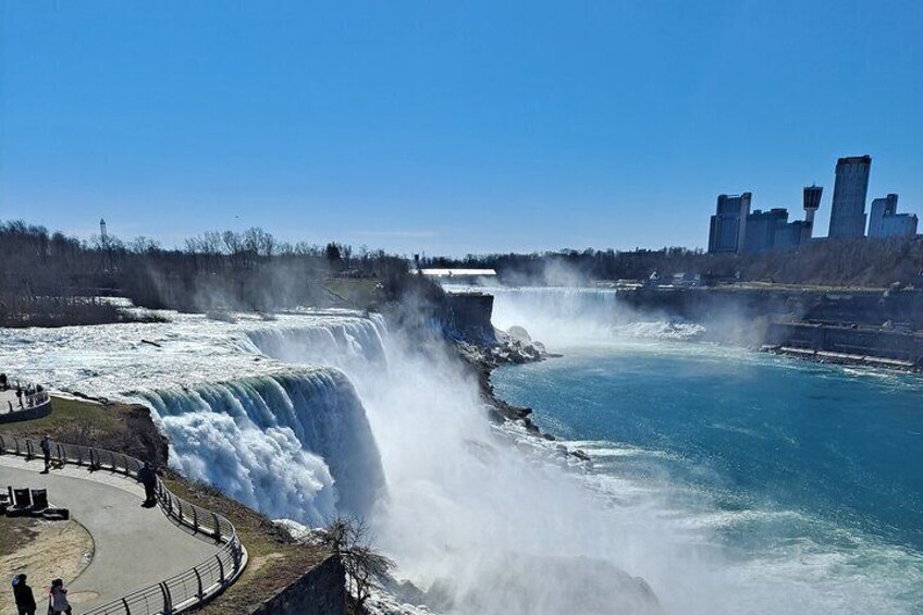 Niagara Falls Tour with Guide