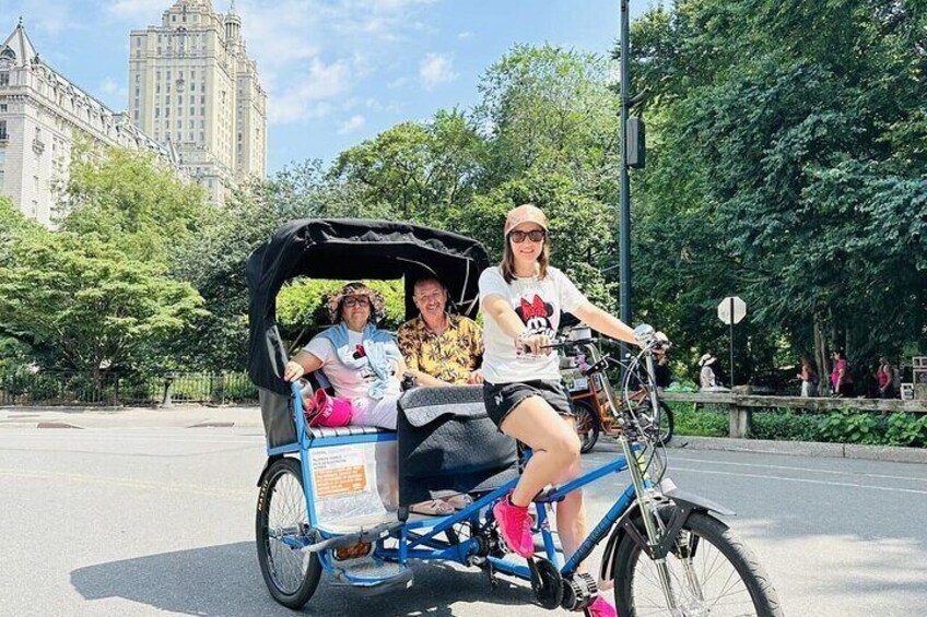 Central Park Film Spots & Celebrity Homes Pedicab Tour