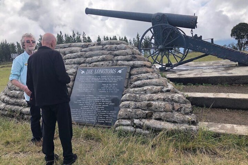 Kurt, German., Patrick Irish cast a critical eye at the Le Creuset French Cannons used by the Dutch Boers against the British in Africa It gave its name to the Long Tom Mountain Pass.