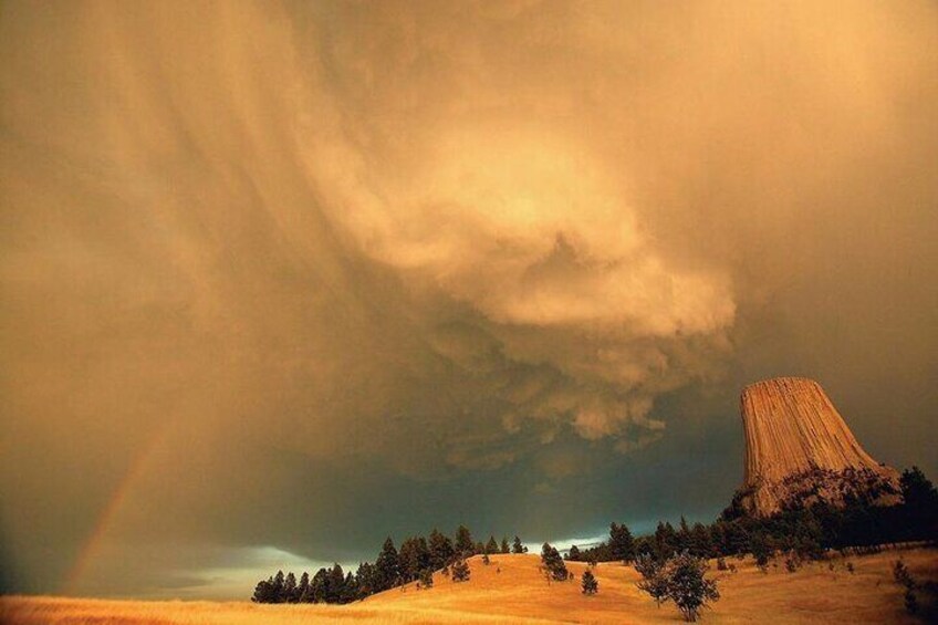 Private - Devil's Tower Monument (+Spearfish Canyon/Deadwood) 