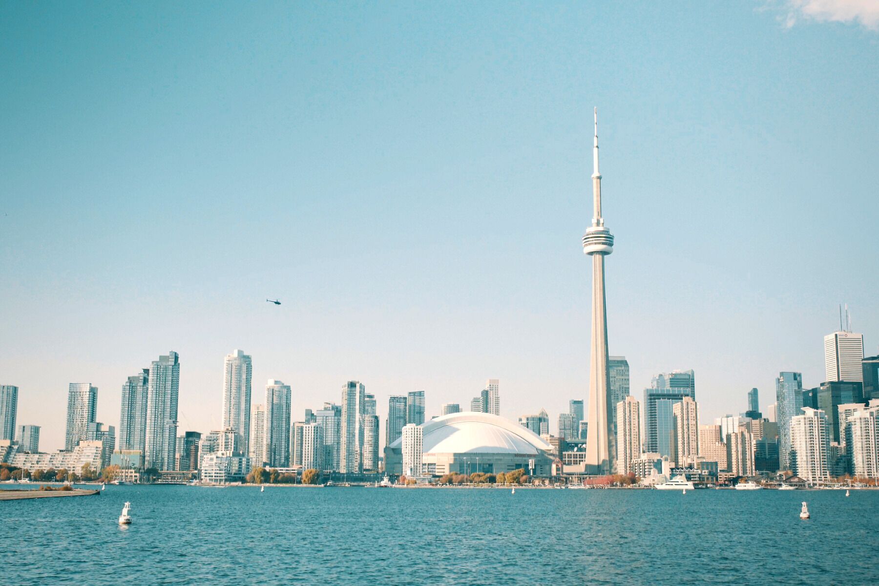 toronto tour package from vancouver