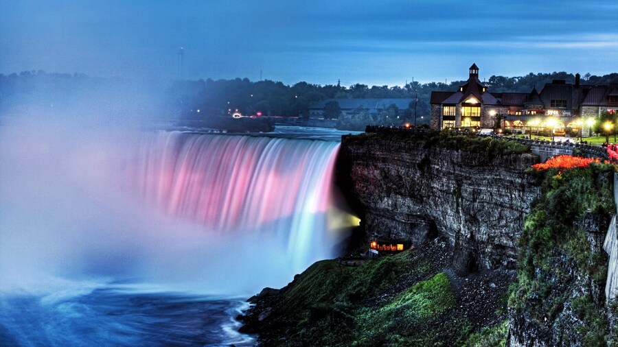 Niagara Falls Canada Day & Night Tour with 3-Course Dinner