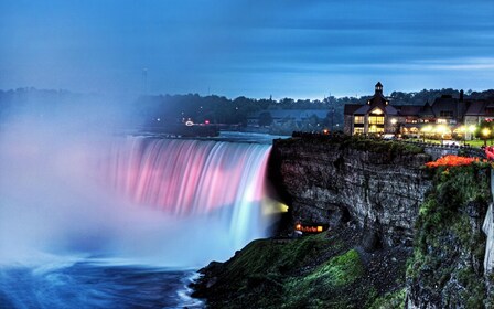 Niagara Falls Canada Day & Night Tour med 3-retters middag