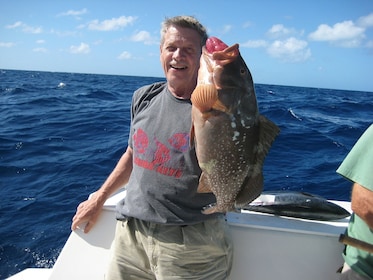 Miami Deep Sea Fishing from Biscayne Bay for 4 hours 
