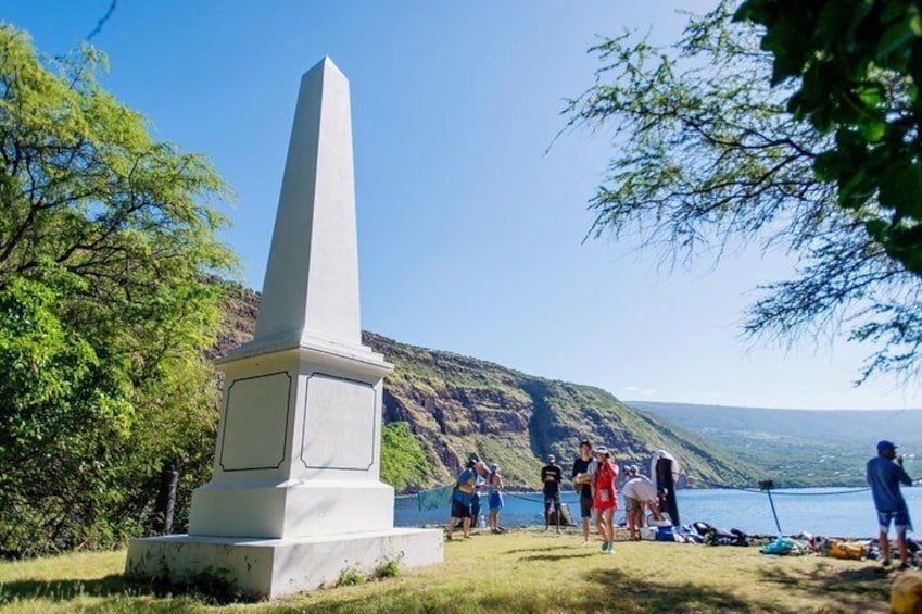 In Captain Cook, Hawaii travelers take in the monument which pays homage to the British explorer.