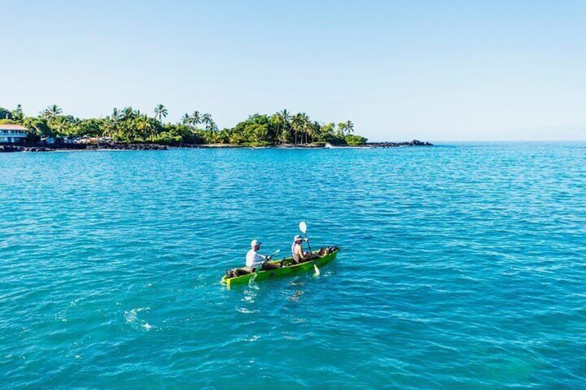 Kayaking is one of the most popular activities in Kealakekua Bay, Hawaii.