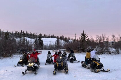 Great slave Lake Snowmobile Tour – 1-Hour Self-Drive Adventure