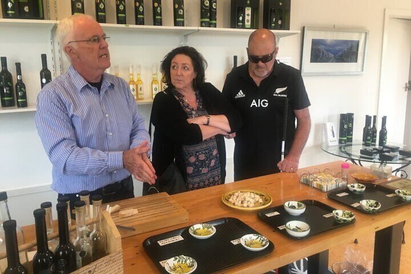 Private Martinborough Foodie Delights Tour from Wellington