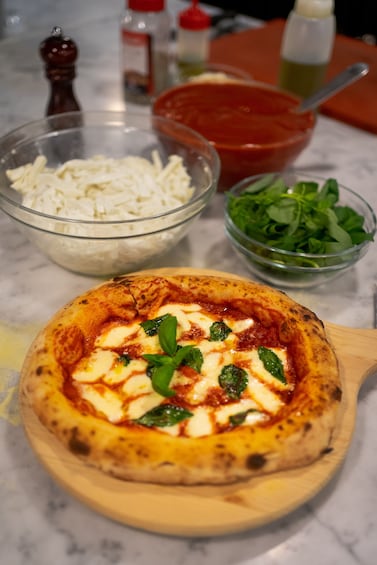 Milan: Gelato and Pizza making class 