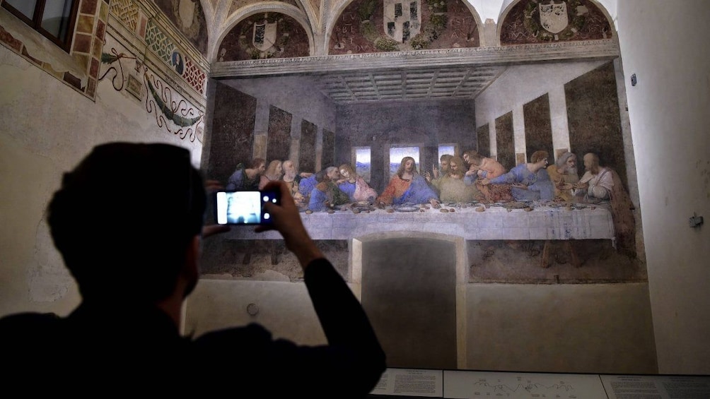 Milan VIP Walking Tour & Da Vinci's "Last Supper" Visit
