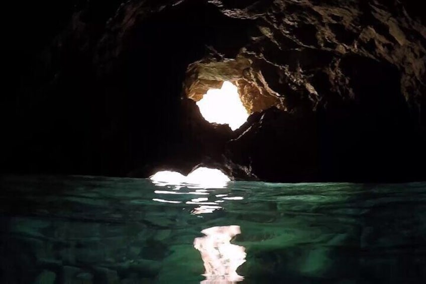 Cave in cala caló