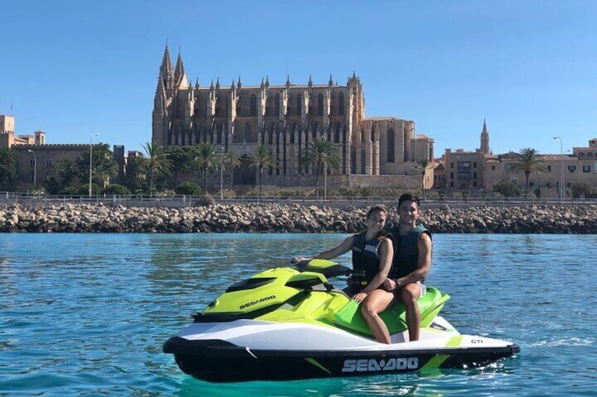 Palma Cathedral as a couple