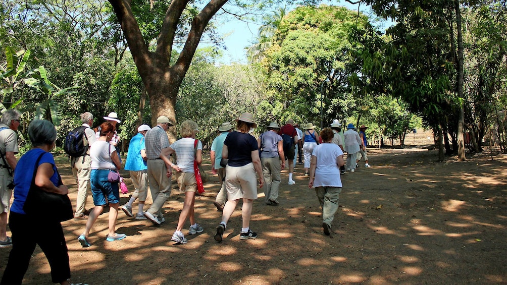 Group on the Maya Route tour in El Salvador 