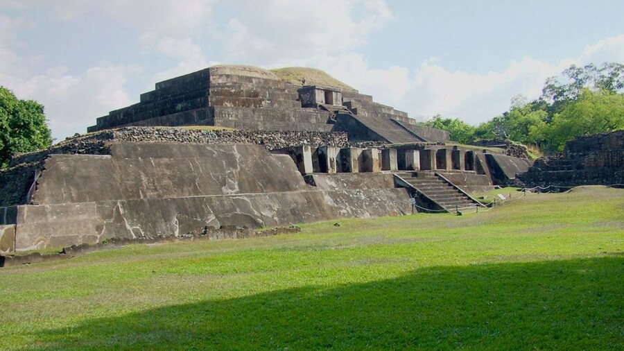 Day view of the Tazumal in El Salvador