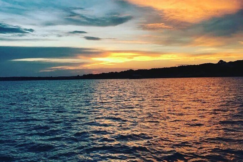 Small-Group BYOB Sunset Boat Tour on Lake Travis