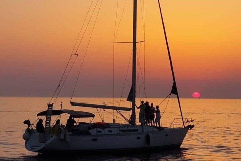 Sunset Tour on a Luxury Sailing Yacht from Vilamoura