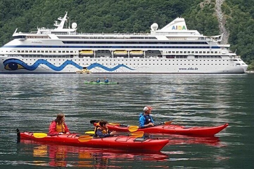 kayak around the Cruise ship