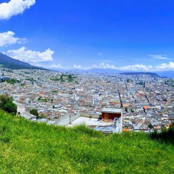 Private Half-Day Cable Car and Horseback Tour Above Quito