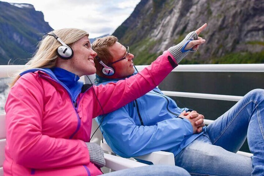 Fjord Sightseeing Tour by Boat in Geiranger
