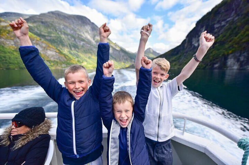 Fjord Sightseeing Tour by Boat in Geiranger