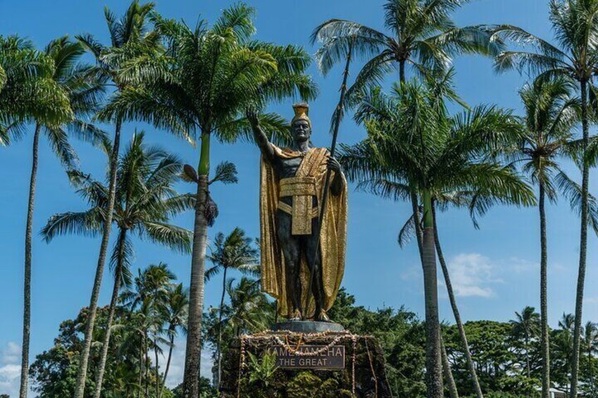 Wailoa River to King Kamehameha Statue Kayak Adventure