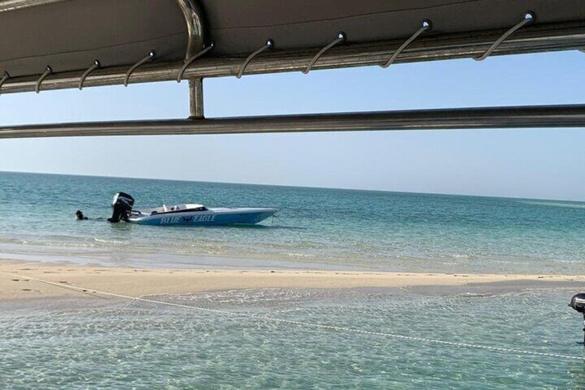 Ultimate Private Jarada Island Escape Tour from Muharraq