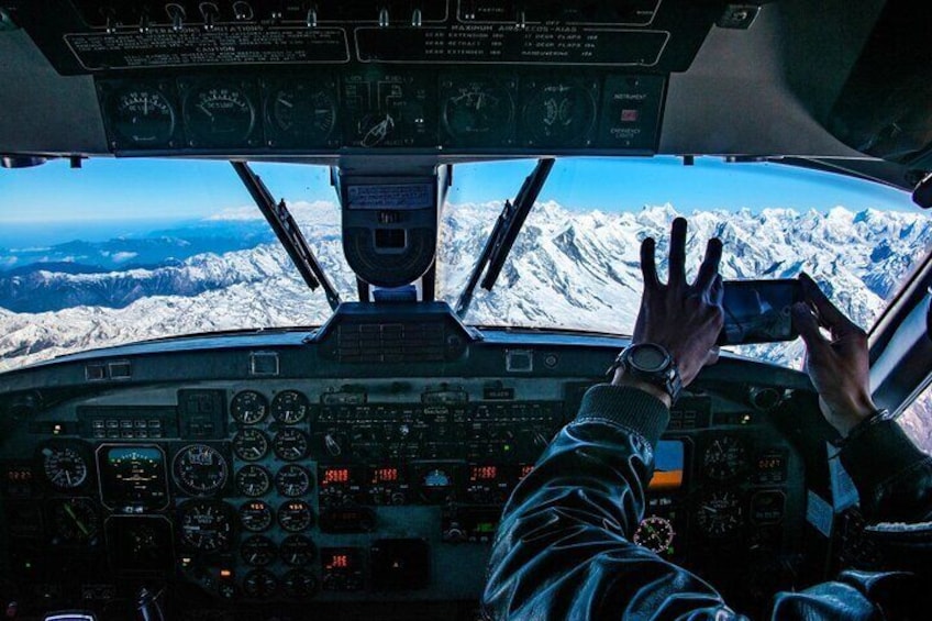 Everest Scenic Mountain Flight