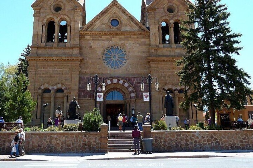 Explore Santa Fe's Old Town & the Museum of Art: Private Tour