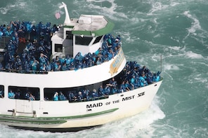Niagara Falls Tour with Maid of the Mist & Hard Rock Cafe Meal