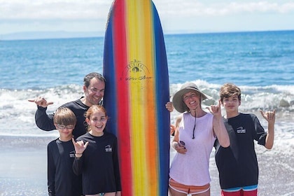 Lezione di surf di gruppo privato a Lahaina Maui