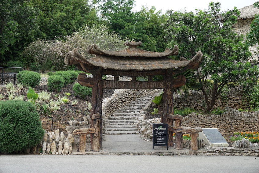 Full-Day Grand Historic City Tour with Lunch Included