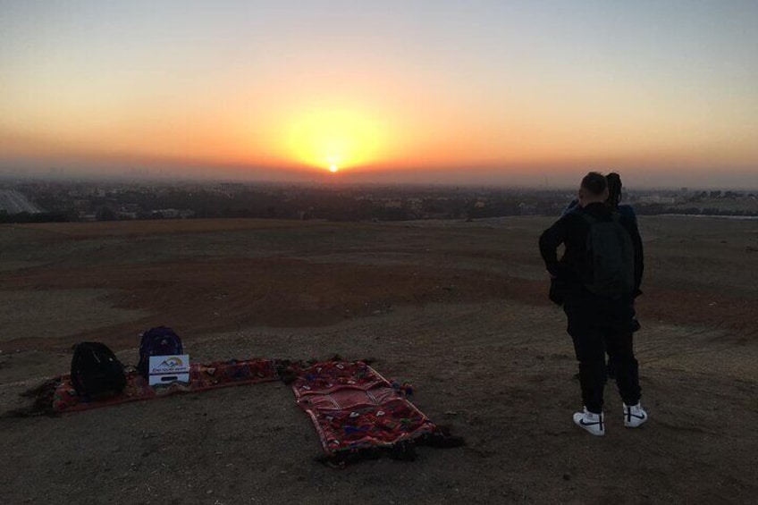 Unusual Desert Safari Tour At Giza Pyramid During Sunset With Barbecue At Desert
