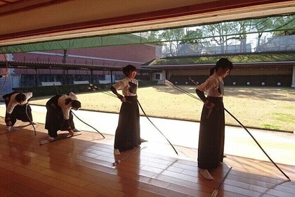 2-Hour Private Japanese Archery Experience in Kyoto