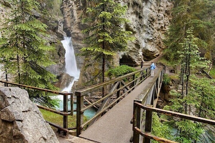 eBike and Hike Banff to Johnston Canyon small group guided program