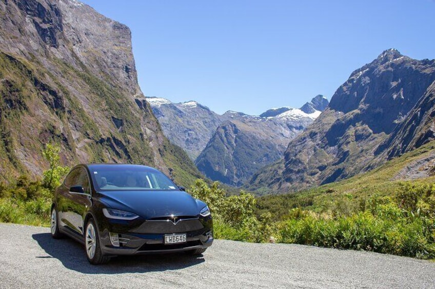 Guided Private Milford Sound Day Tour (Cruise Included)