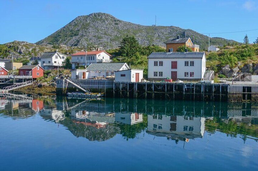 Small-Group Cultural Walking Tour of Skrova