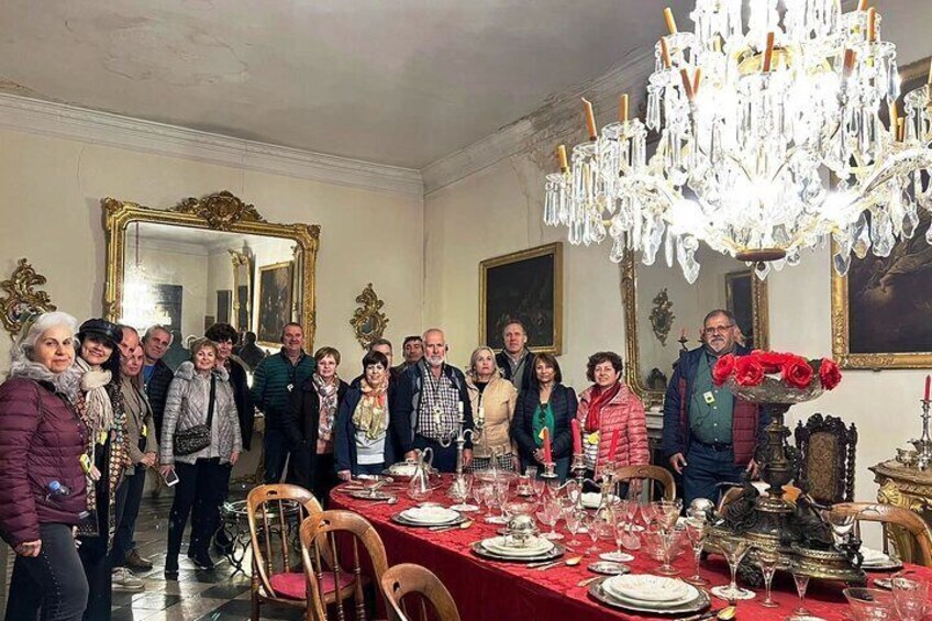 Daily guided tour in Úbeda with SEMER Turismo. In the Vela de los Cobos Palace.