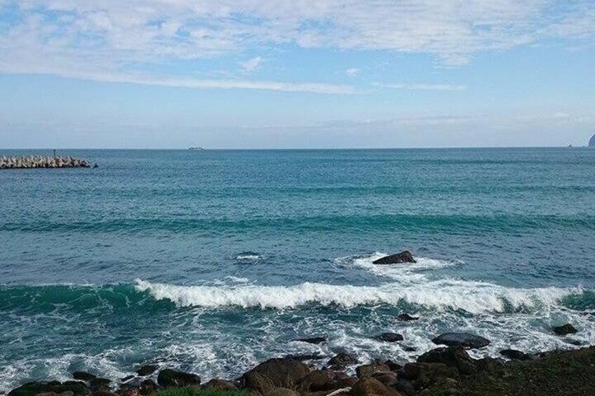 N107 Freshwater Red Mao City Fuguijiao Lighthouse Jinshan Old Street Keelung North Coast Day Tour (10h)