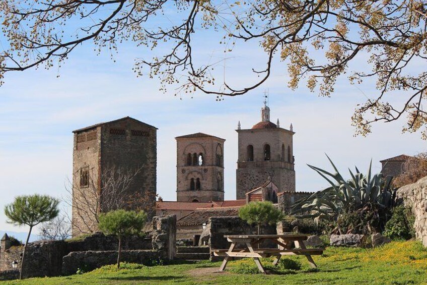 Visit Trujillo Medieval Scene and Route of the Discoverers