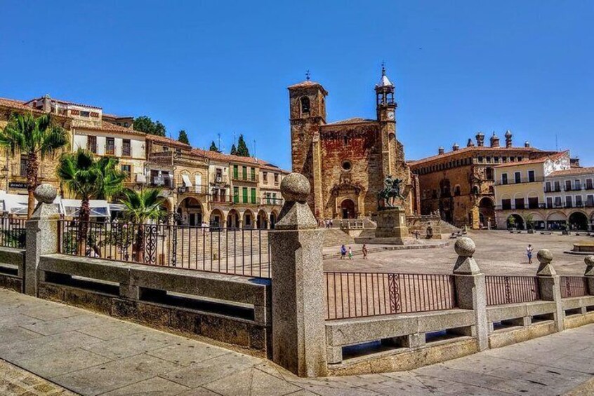 Visit Trujillo Medieval Scene and Route of the Discoverers