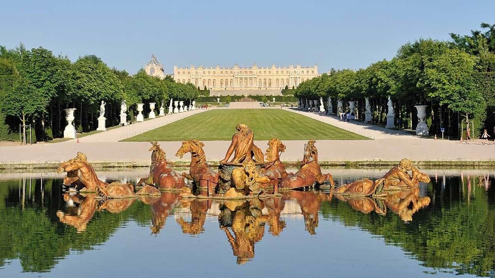 horse sculptures at the Verailles garden pond in Paris