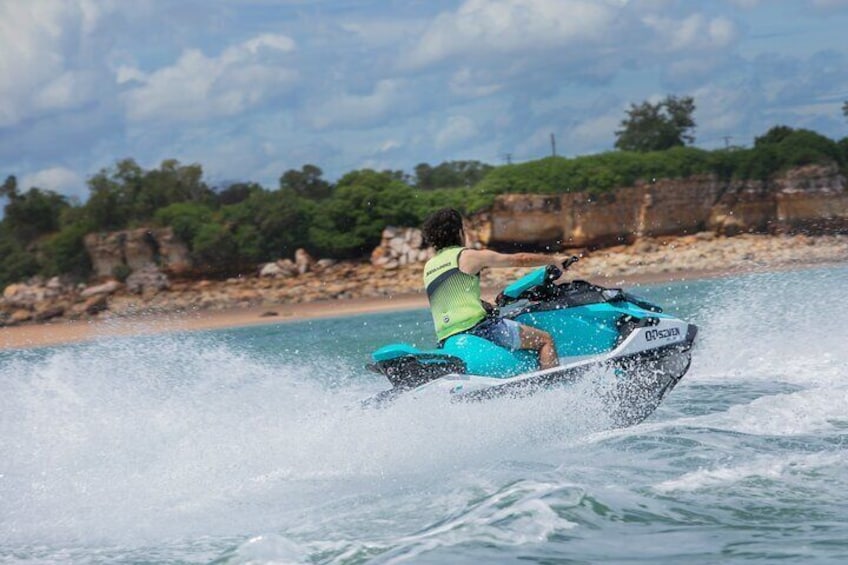 1-Hour Casino Royale Jet Skiing in Darwin