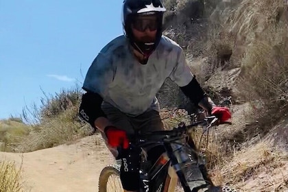 El Prieto Downhill Elcykeltur för mountainbike: Mellanliggande